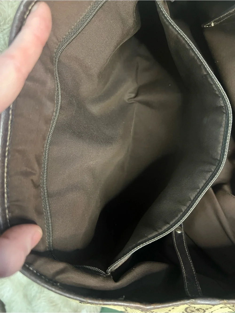 Gucci exterior woven